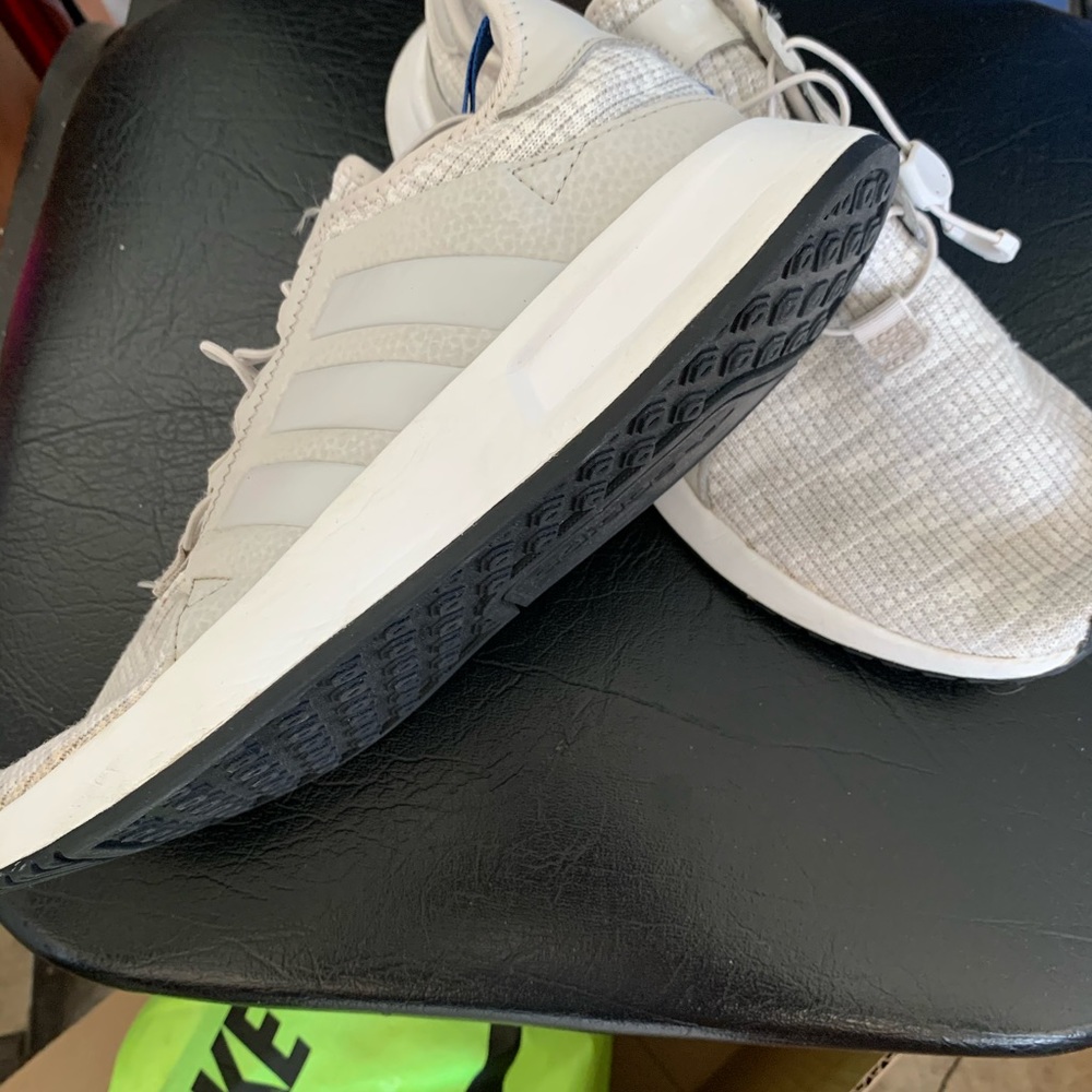 Adidas - Picture 2 of 2